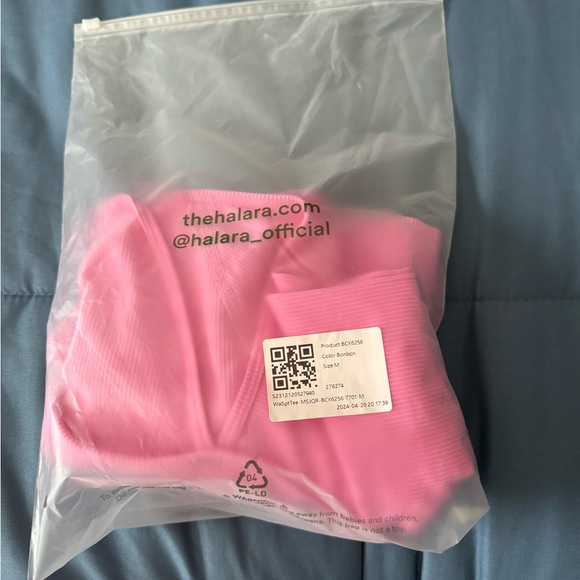 NWT Halara Ribbed Halter Strap Thumb Hole Cropped Yoga Sports Top (pink) Medium - Picture 11 of 11